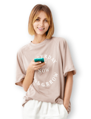 young girl smartphone